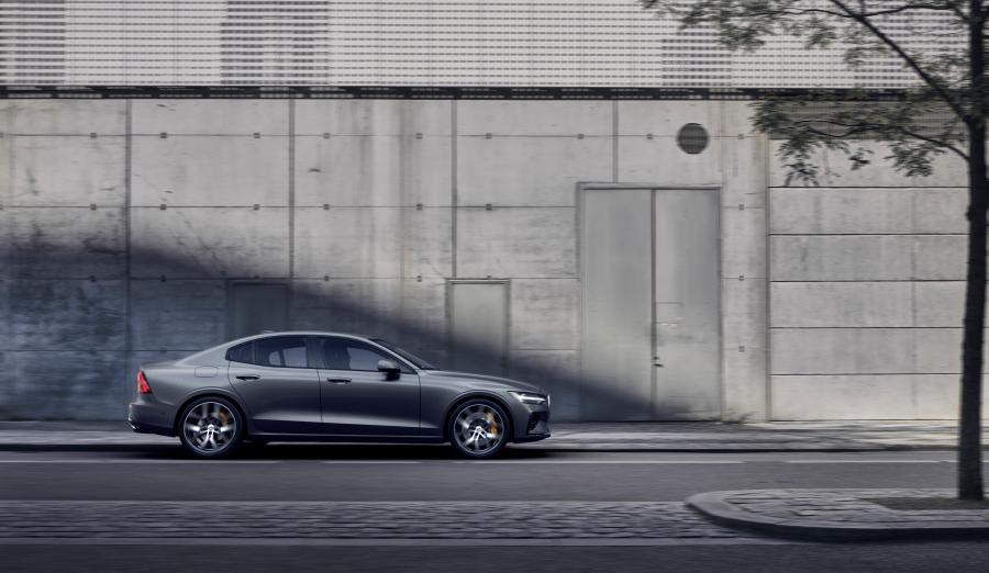  Volvo S60 Polestar Engineered 2018 года  (WW) (фото 11 из 27)